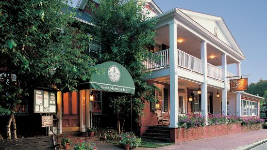 One-Night Stay with Breakfast for Two at the Green Mountain Inn